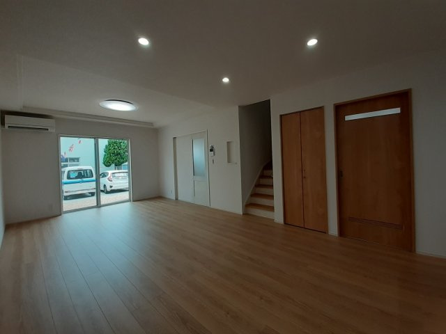 熊本市南区白藤１丁目の中古一戸建の居間・リビング|LDK19.6帖