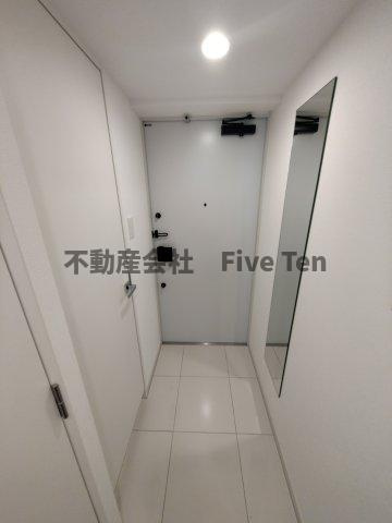 S-RESIDENCE駒場東大前の玄関