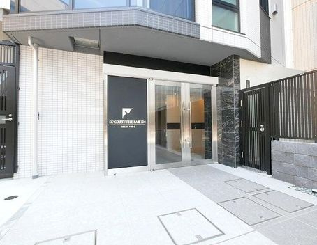 スカイコートプライム亀戸のエントランス