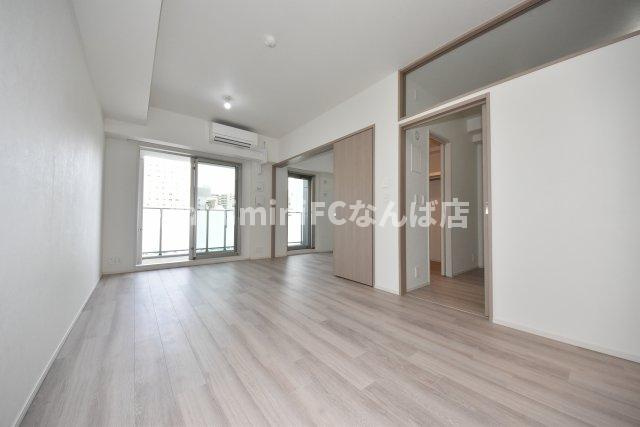 ヴィーヴル靭公園Qの居間・リビング