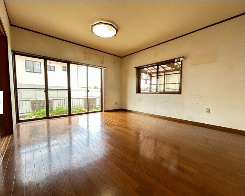 中古戸建　富士市原田Rの居間・リビング|リフォーム前