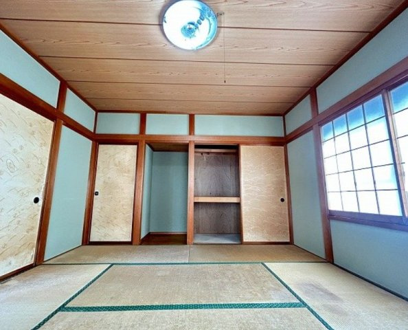 中古戸建　富士市原田Rの和室|1階和室です　リフォーム前