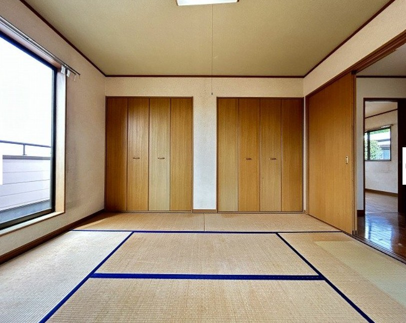 中古戸建　富士市原田Rの和室|2階和室です　リフォーム前
