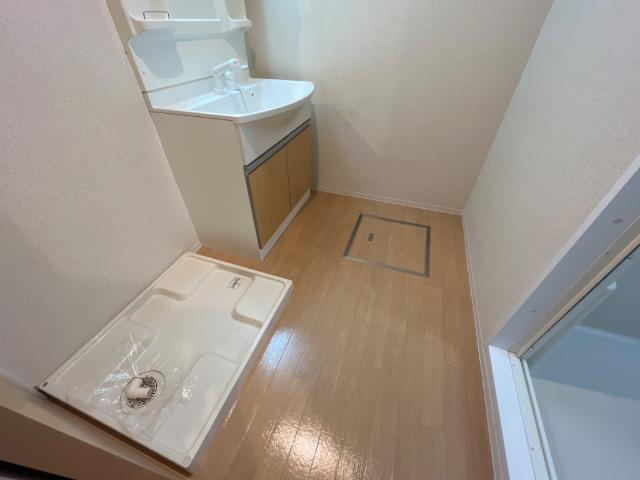 菊池郡菊陽町花立３丁目のアパートの洗面所|洗面