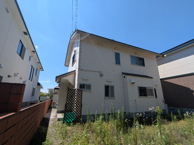 帯広市公園東町３丁目の一戸建て