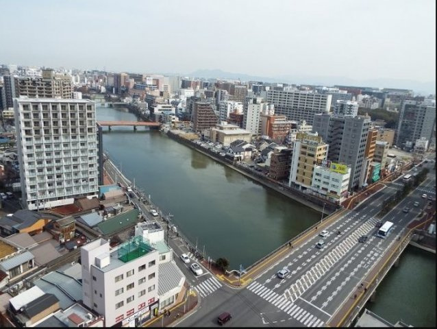ロイヤルコンフォート渡辺通のバルコニー|日当たりの良いバルコニーです！