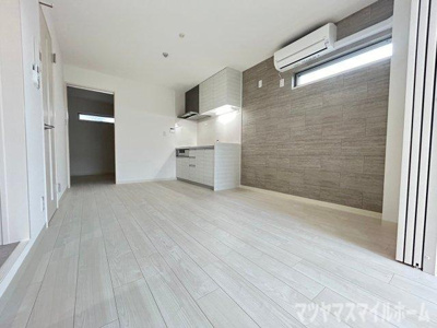 【居間・リビング】 | ラモーナ雁屋西町