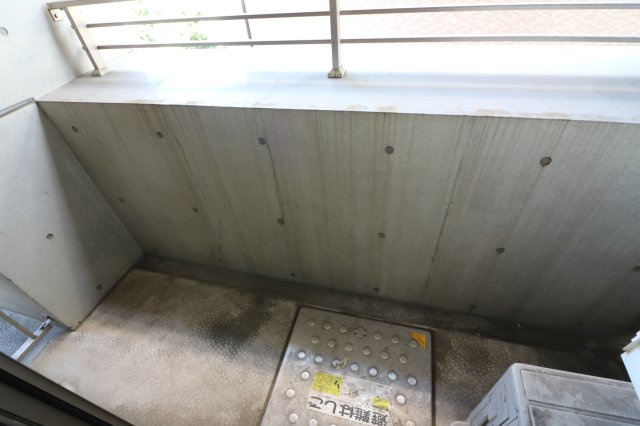 【バルコニー】
