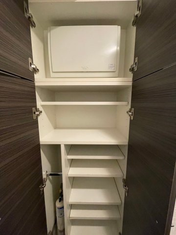 グラントゥルース東十条の玄関