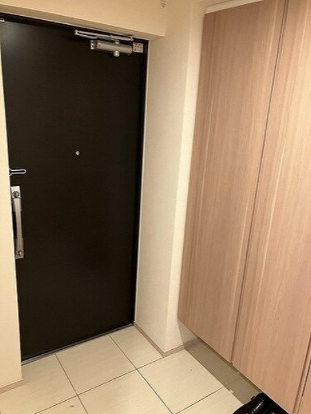 ライオンズタワー柏の玄関
