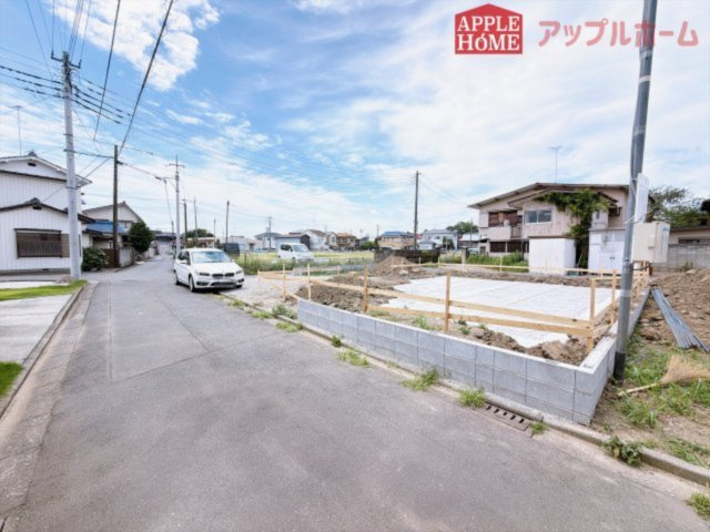 [新築住宅] 行田市旭町 全2棟の前面道路含む現地写真