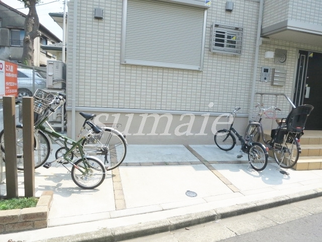 Comfort33のその他共用部分|敷地内自転車置き場です♪