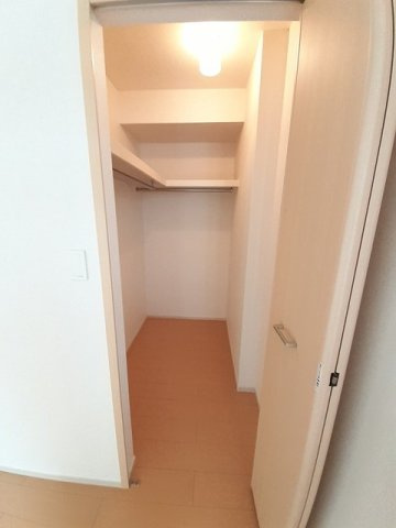 コンフルアンス　ＭⅡの収納|便利な収納スペースです