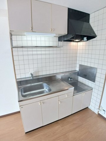 ファミール三次Ａ棟のキッチン|キッチンでお料理をお楽しみください