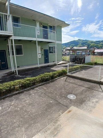 ファミール三次Ｂ棟の庭|たまにはお庭で休日を過ごしてみるのもよいかもしれません