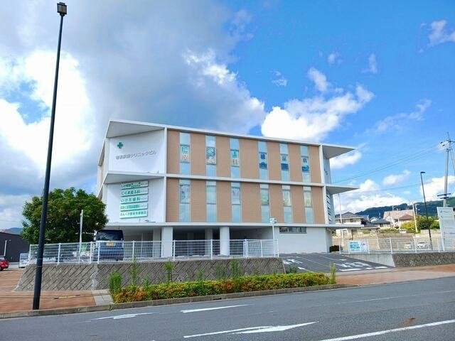 西条町寺家アパート　Ａの周辺|寺家駅前クリニックビルまで650m