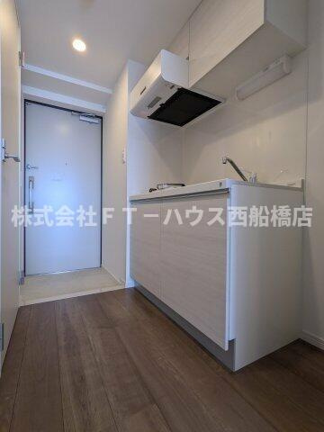 ケイディーエックスレジデンス原木中山のキッチン