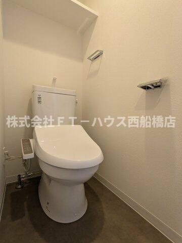 ケイディーエックスレジデンス原木中山のトイレ