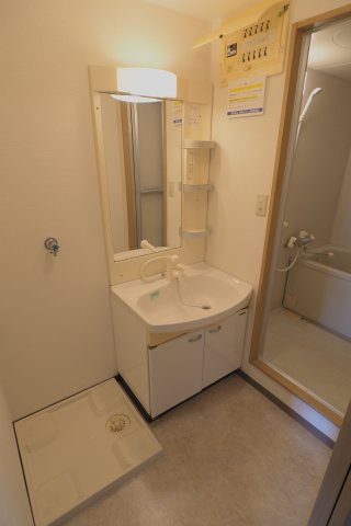 11KWAIの洗面所