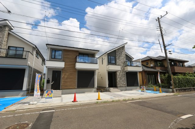 【KEIAI　Grace】小平市小川西町３期の外観|たっぷりの日差しや心地良い風が入る、20帖以上の広々としたリビングが魅力です。