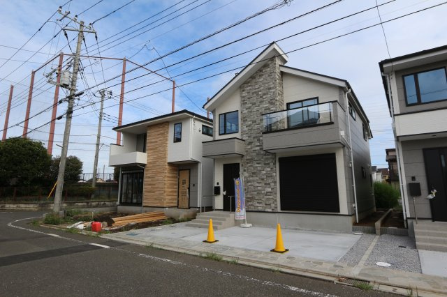 【KEIAI　Grace】小平市小川西町３期の外観|たっぷりの日差しや心地良い風が入る、20帖以上の広々としたリビングが魅力です。