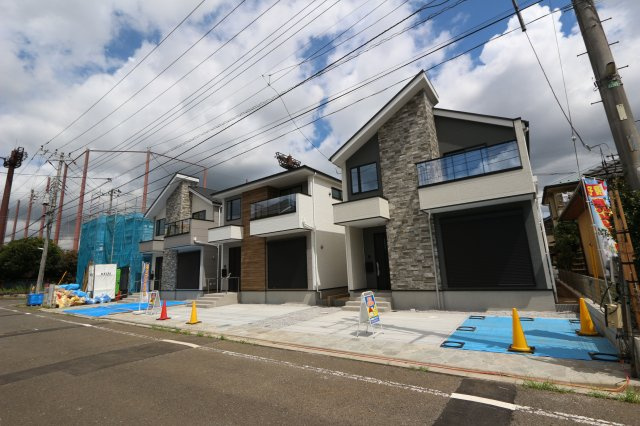 【KEIAI　Grace】小平市小川西町３期の外観|床暖房完備のLDK♪足元からぽかぽか温まるリビング床暖房は快適です！