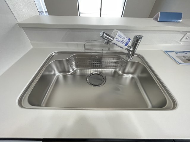 うるま市勝連南風原4期（限定1棟）のキッチン|1号棟　浄水器付き♪