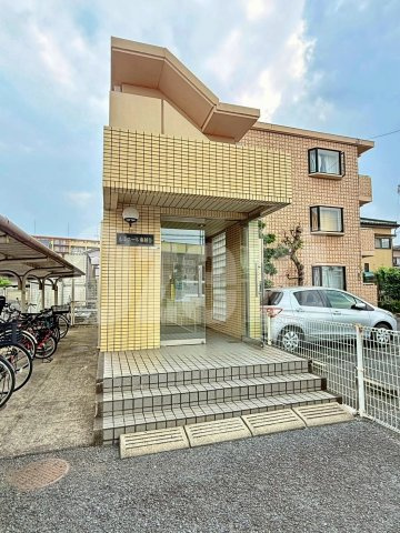 ルミエール南越谷の外観