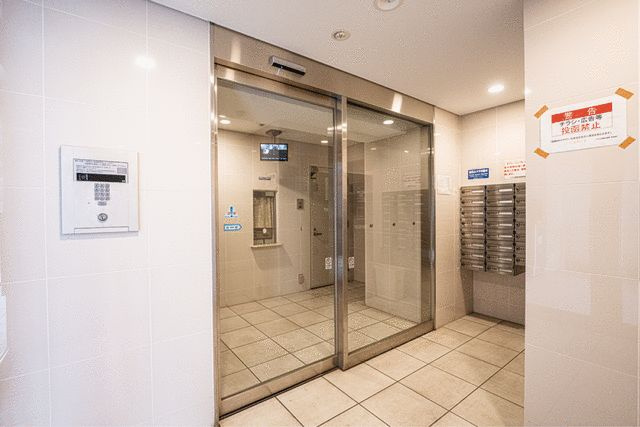 アイル日暮里弐番館のロビー
