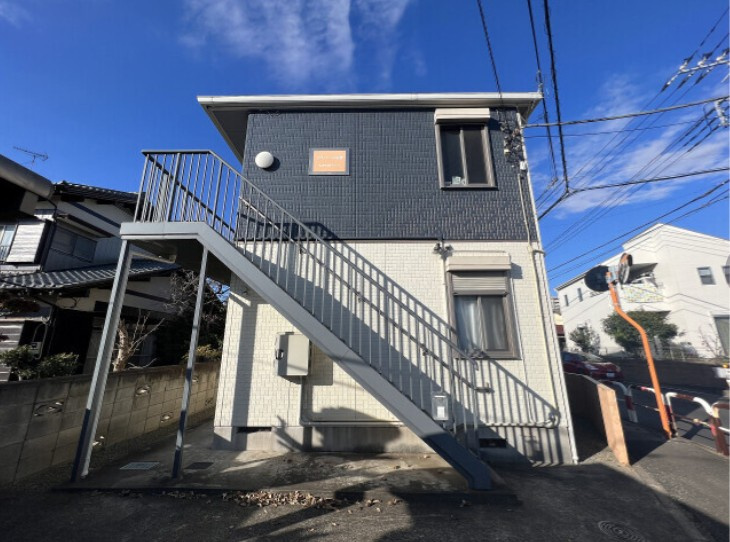 習志野市屋敷３丁目のアパートの外観