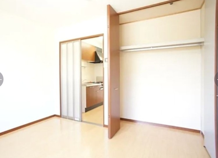 習志野市屋敷３丁目のアパートの収納