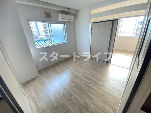 大阪市東淀川区西淡路２丁目の賃貸マンションの居間・リビング