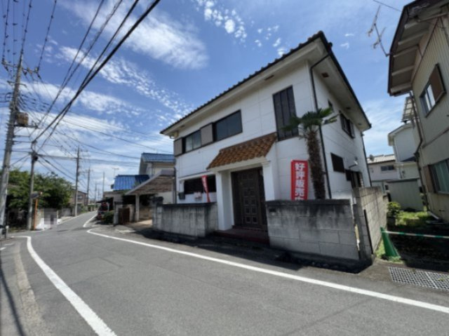 高崎市江木町　中古住宅の前面道路含む現地写真|北側接道幅員約3.9ｍ　