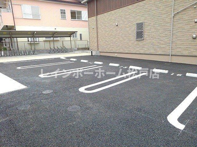 【非対面対応】接客・申込・契約オンライン！LINE×相談可！の駐車場