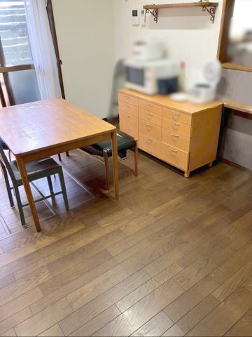 那珂川市恵子5丁目 中古戸建のダイニング|窓からの採光が取れた明るいダイニングです！