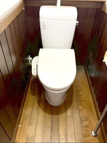 那珂川市恵子5丁目 中古戸建のトイレ|ウォシュレット付きのトイレです！