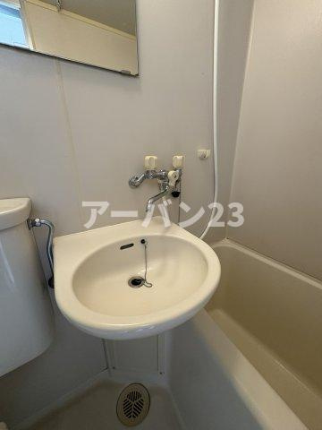 メゾンドラポールの洗面所