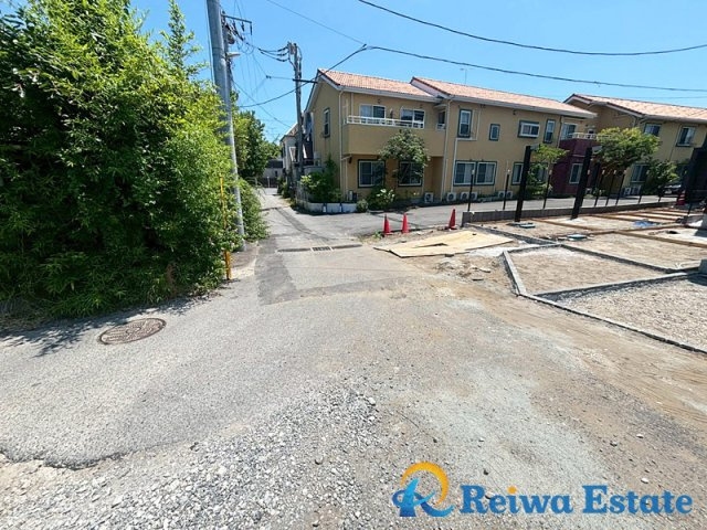 新築戸建　藤沢市辻堂新町2丁目の前面道路含む現地写真