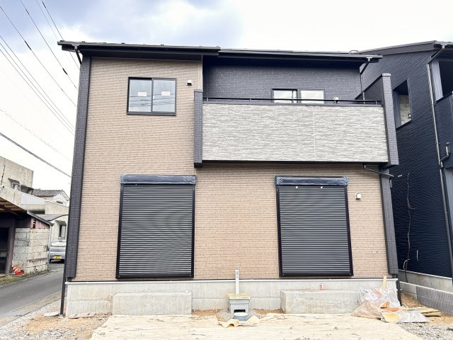 【ブルーミングガーデン】宇都宮市東原町 全2棟の外観|〇1号棟〇
3（4）LDK+ランドリールーム+カースペース3台
※2026年7月撮影