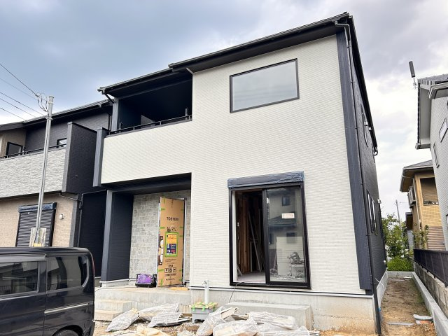【ブルーミングガーデン】宇都宮市東原町 全2棟の外観|〇2号棟〇
3（4）LDK+納戸+ランドリールーム+カースペース3台
※2026年7月撮影