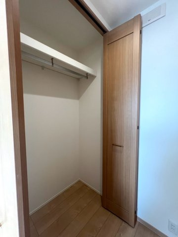 【収納】 | 茅ヶ崎市中海岸3丁目中古戸建 | 3階洋室クローゼット