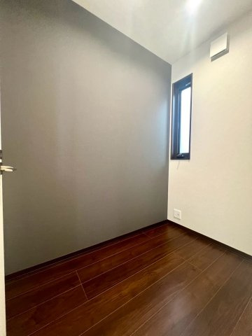 【収納】 | 茅ヶ崎市中海岸3丁目中古戸建 | 3階納戸（約2帖）