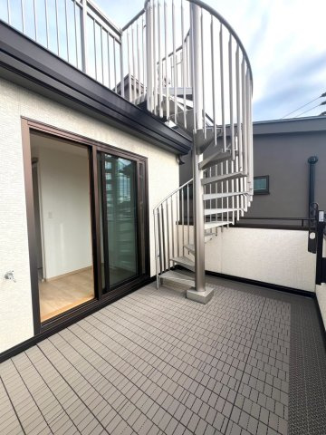 【バルコニー】 | 茅ヶ崎市中海岸3丁目中古戸建