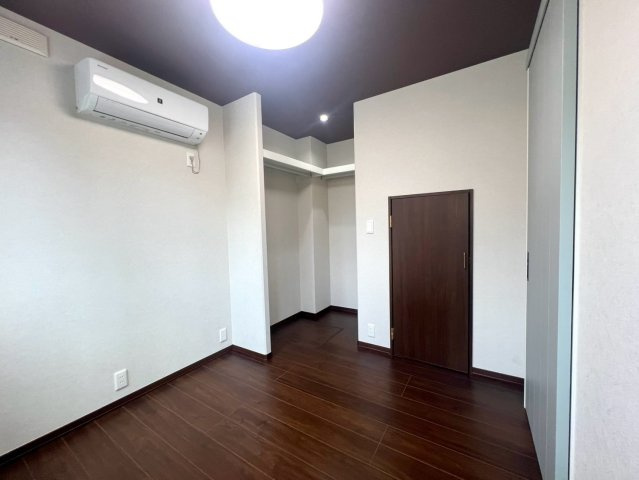 【洋室】 | 茅ヶ崎市中海岸3丁目中古戸建 | 1階洋室（約5.5帖）