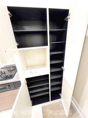 菊池郡菊陽町大字津久礼の賃貸マンションの収納
