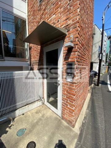 MURO YUTENJIのエントランス