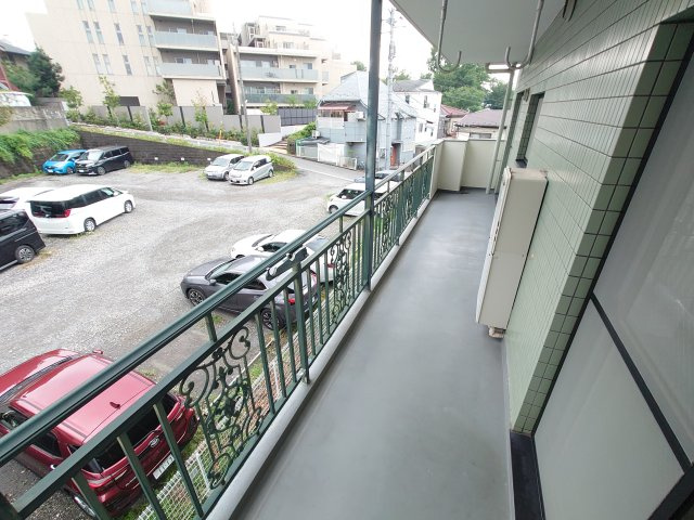 ロアール弐番館のバルコニー