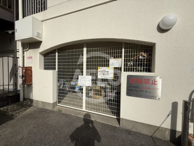 クローバーハイツ市岡　市岡小学校|クローバーハイツ市岡　ゴミ置き場