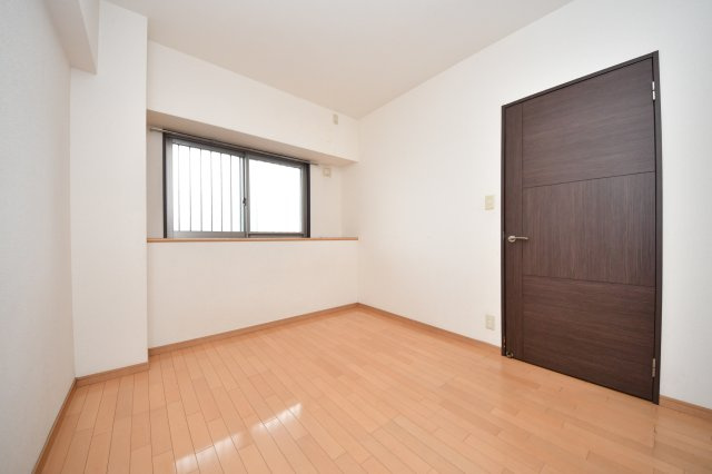 CREWS.ROI Tenjinの寝室