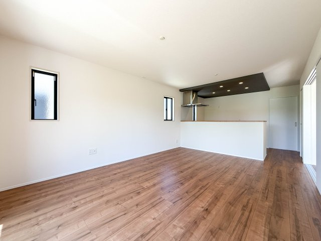 佐賀市高木瀬町大字東高木-1期の居間・リビング